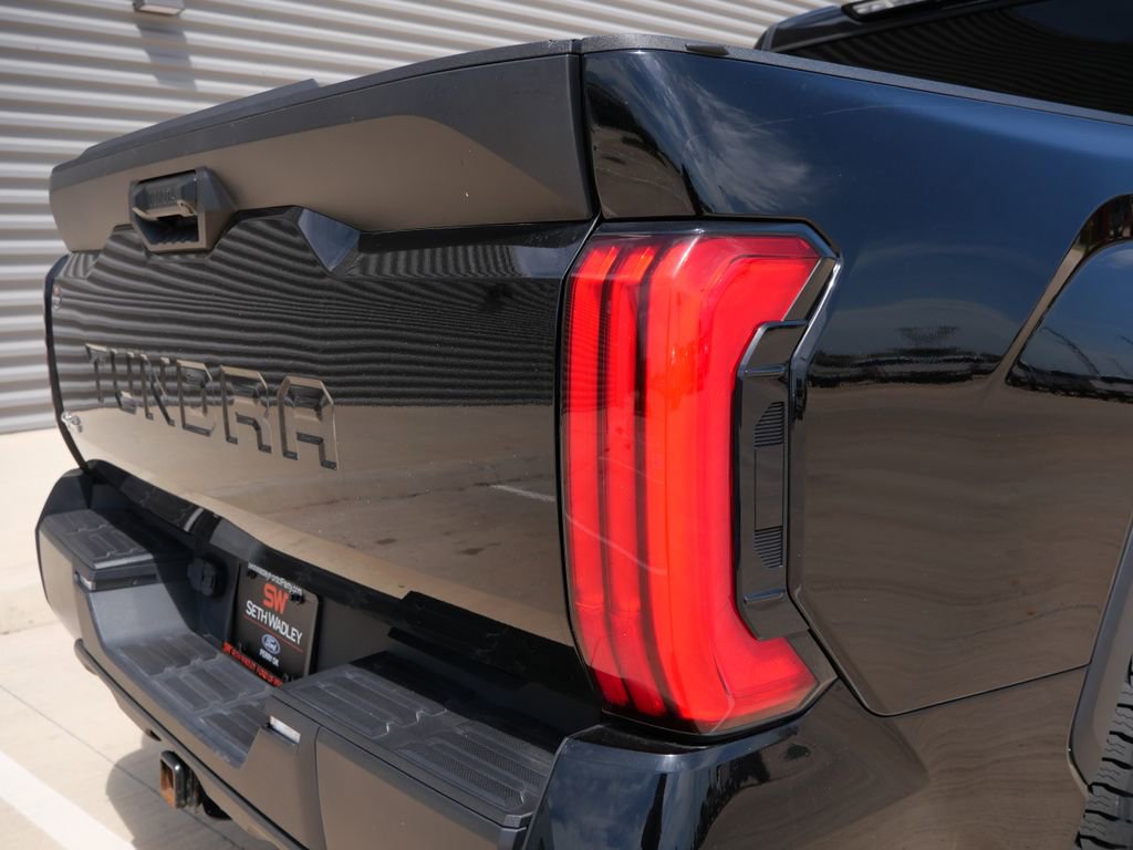 Used 2022 Toyota Tundra SR5 AWD/4WD image 11