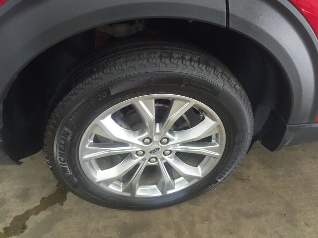 Certified 2024 Ford Explorer XLT w/ Equipment Group 202A AWD/4WD image 8