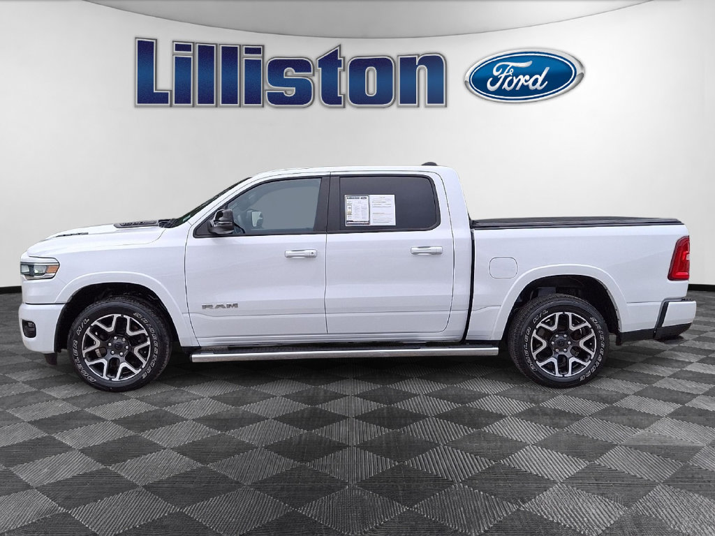 Used 2025 RAM 1500 Laramie w/ Sport Appearance Package AWD/4WD image 8