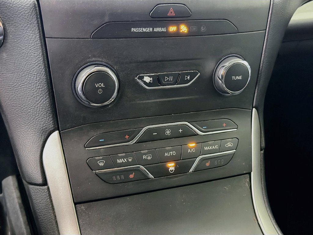Certified 2020 Ford Edge SEL w/ Convenience Package FWD image 18
