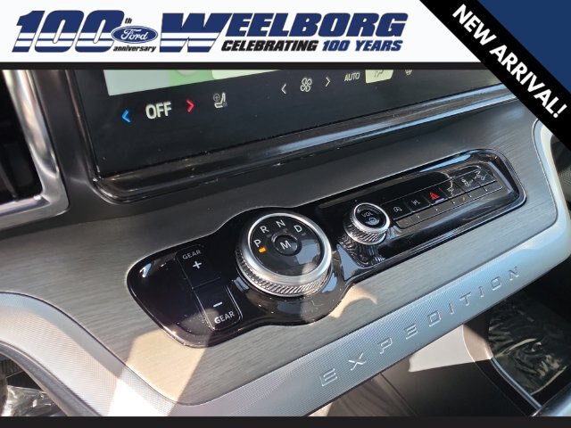 Certified 2025 Ford Expedition Platinum AWD/4WD image 19