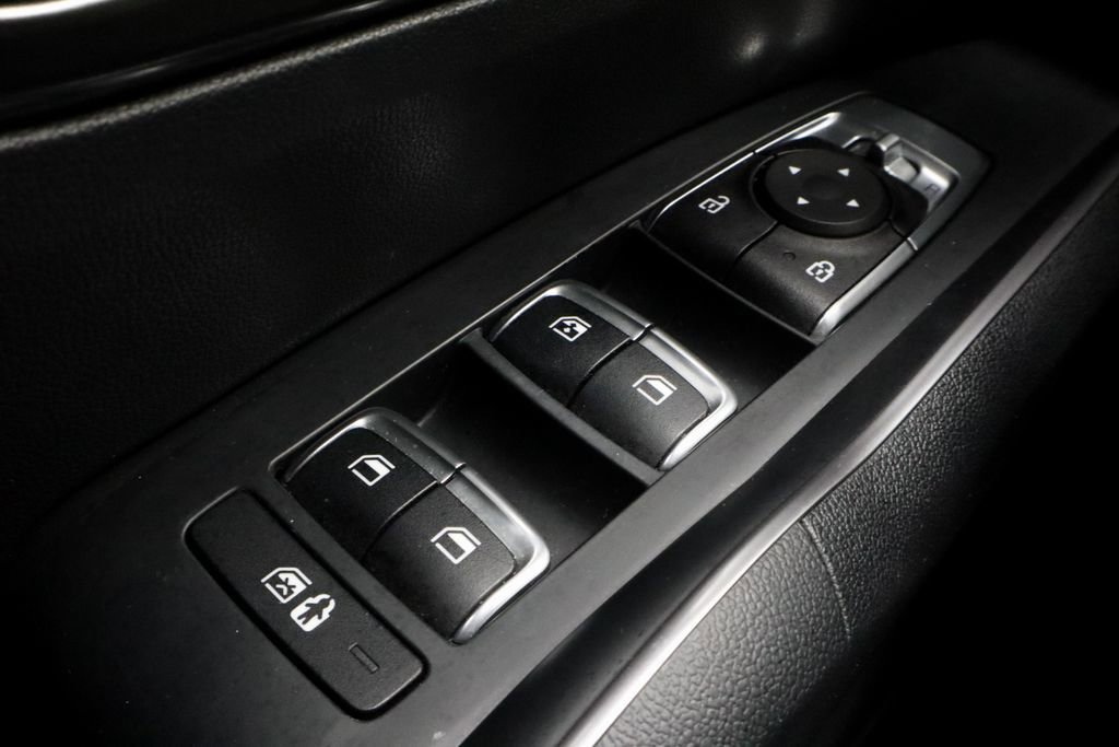 Used 2022 Kia Sorento EX w/ Panoramic Sunroof Package image 28