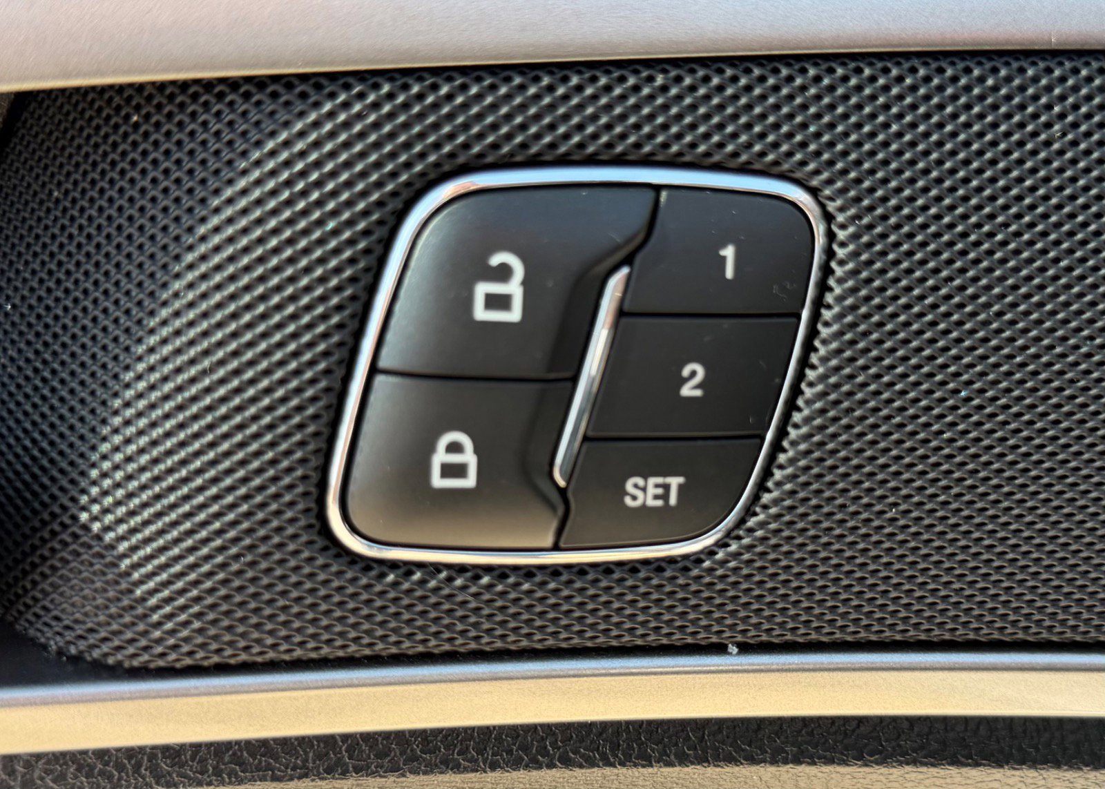 Certified 2020 Ford Fusion SEL image 21