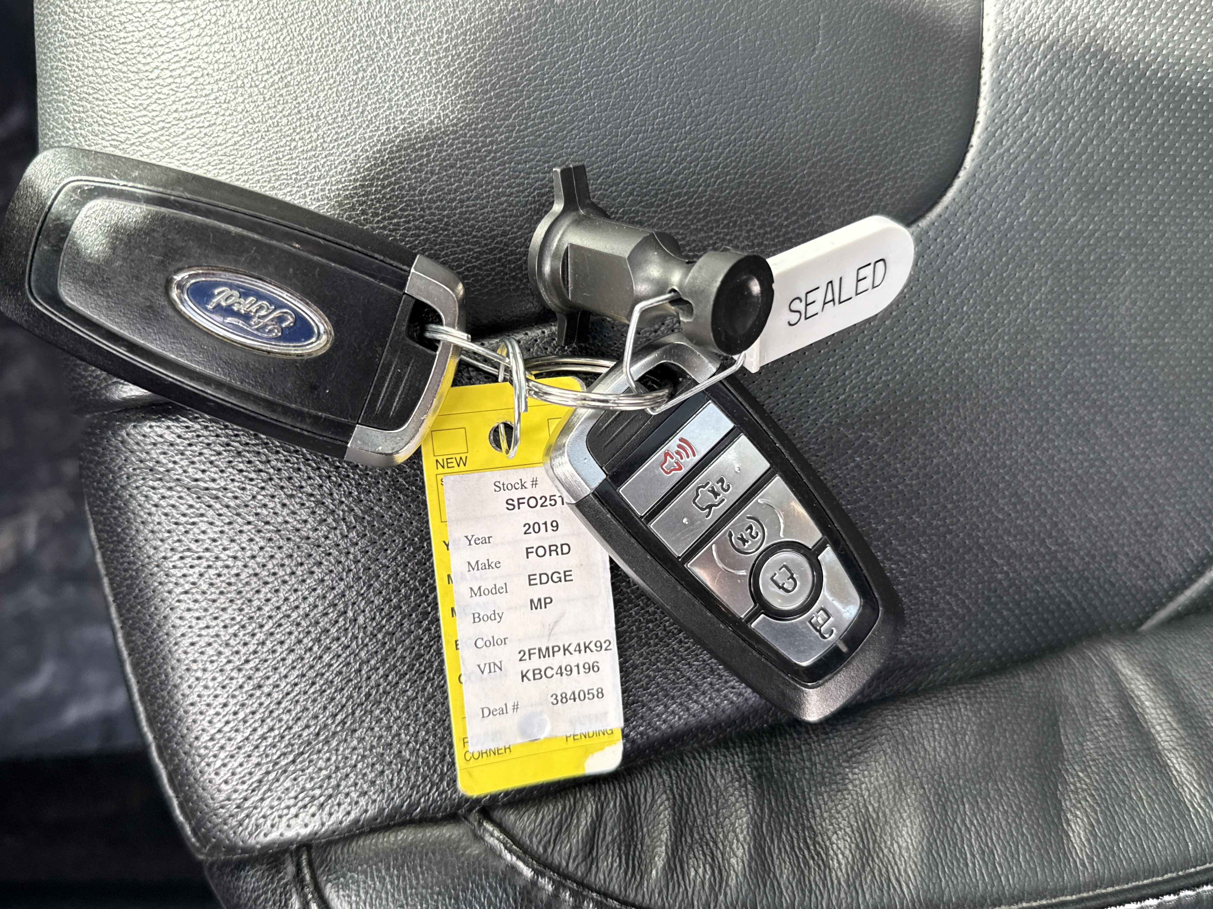 Certified 2019 Ford Edge Titanium w/ Equipment Group 301A image 33