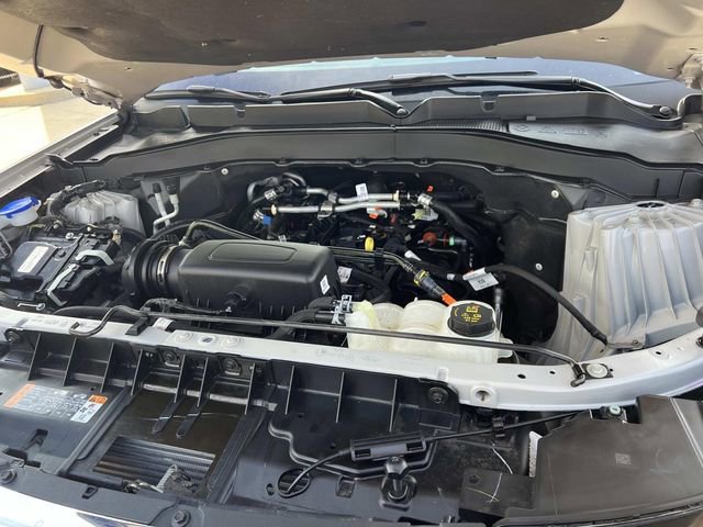 Certified 2023 Ford Explorer XLT w/ Equipment Group 202A image 9