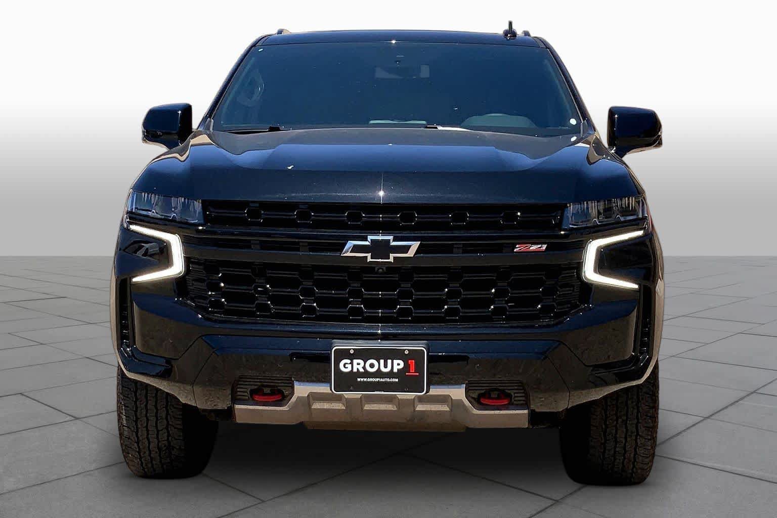Used 2024 Chevrolet Tahoe Z71 w/ Luxury Package AWD/4WD image 4