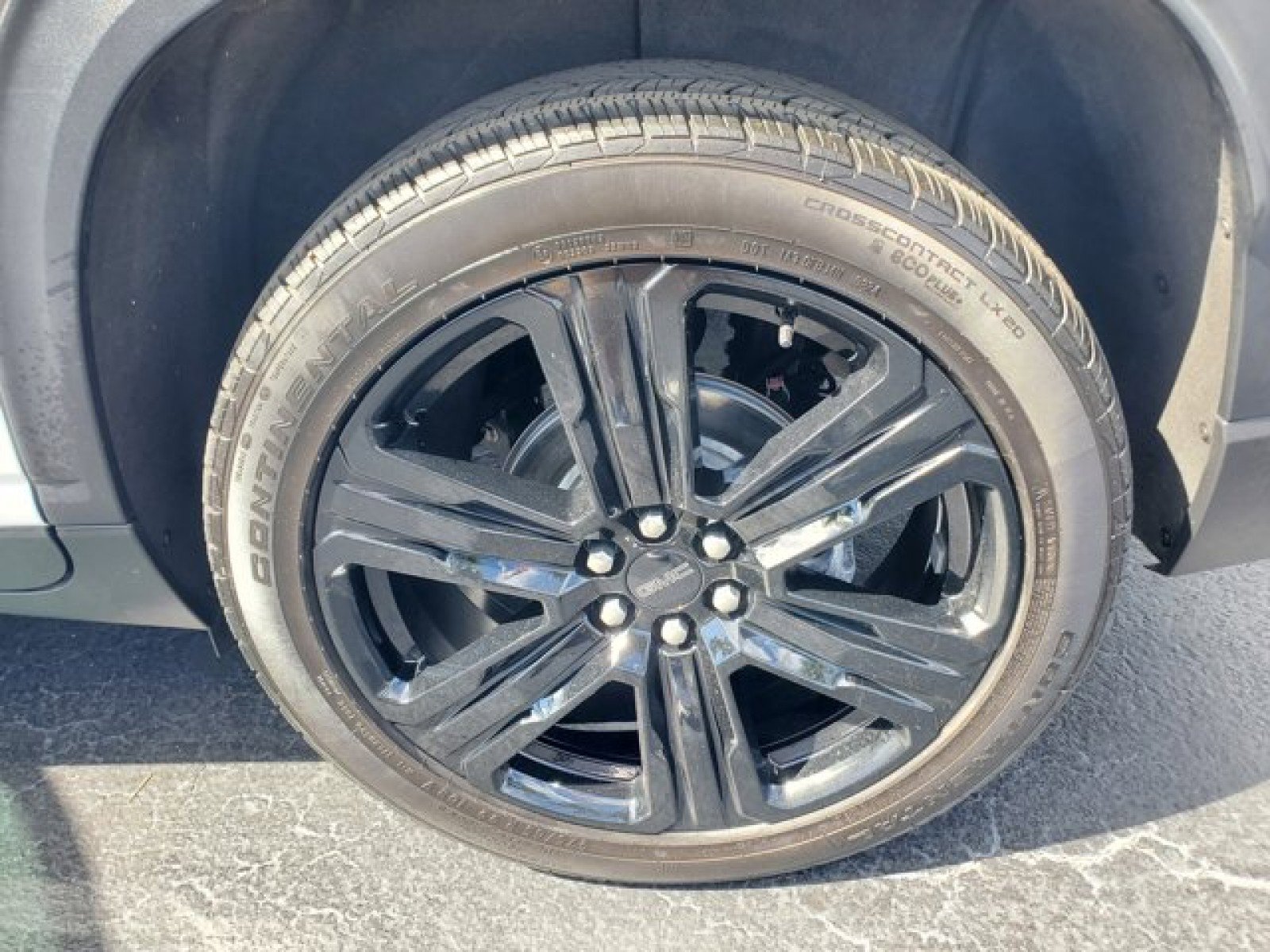 Used 2025 GMC Acadia Elevation w/ Elevation Premium Package image 4