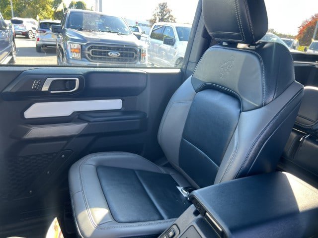Certified 2022 Ford Bronco Outer Banks w/ Sasquatch Package AWD/4WD image 8