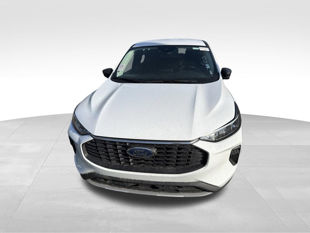 Certified 2025 Ford Escape Active FWD image 2