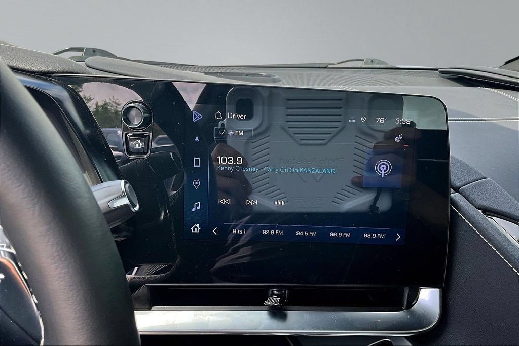 Used 2025 Chevrolet Corvette Stingray Preferred Cpe w/ Battery Protection Package RWD image 10