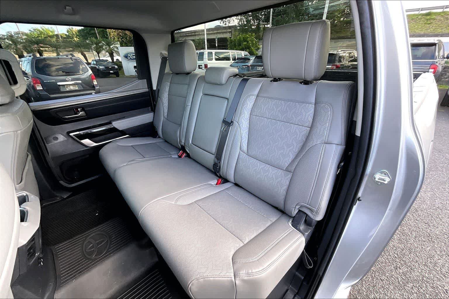 Used 2023 Toyota Tundra Limited AWD/4WD image 29