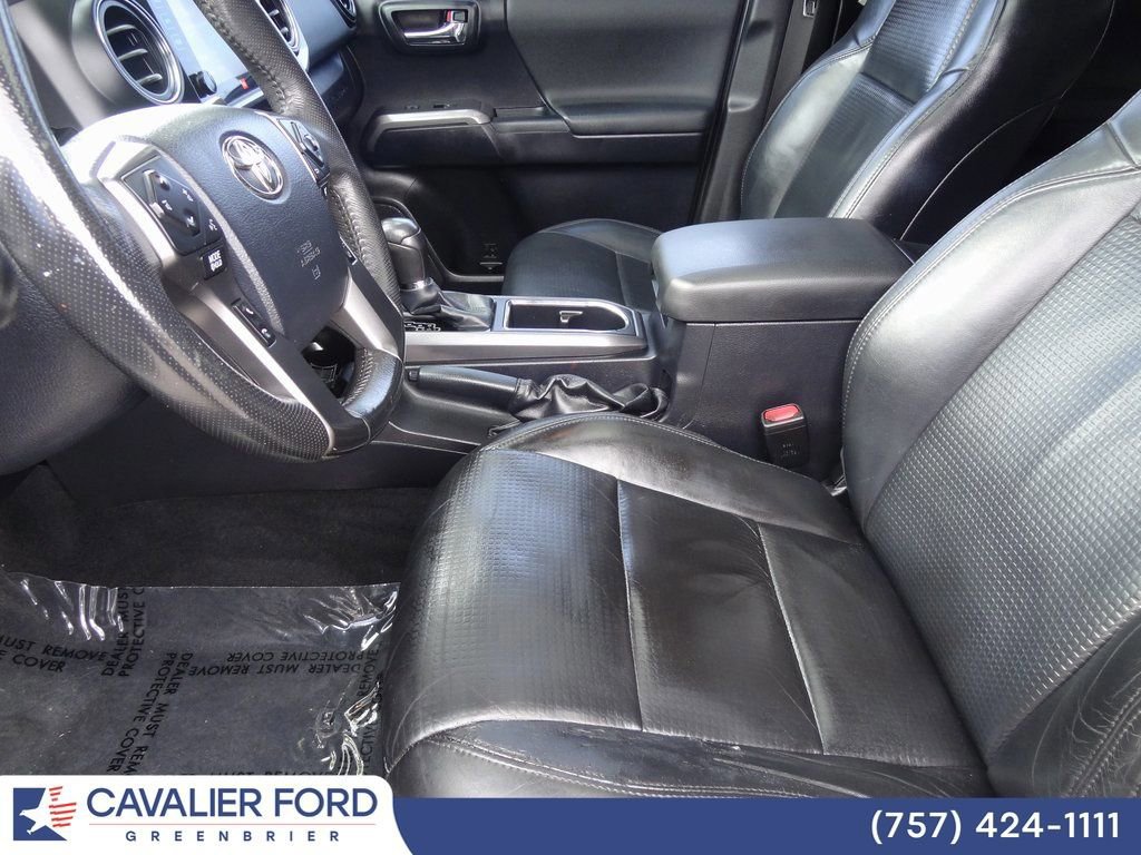 Used 2018 Toyota Tacoma TRD Off-Road image 10