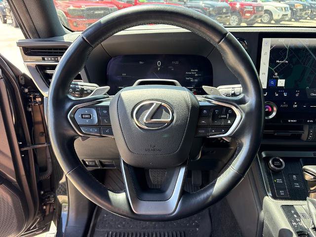 Used 2024 Lexus GX 550 w/ Accessory Package (Z1) AWD/4WD image 18