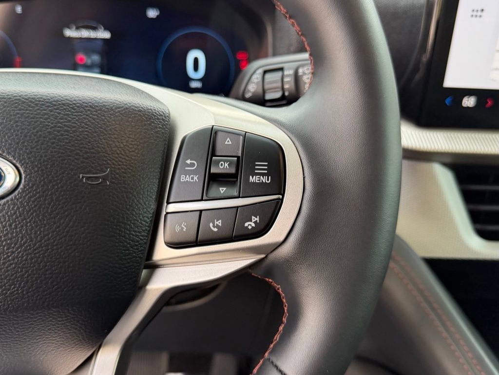 Certified 2025 Ford Explorer Active image 20