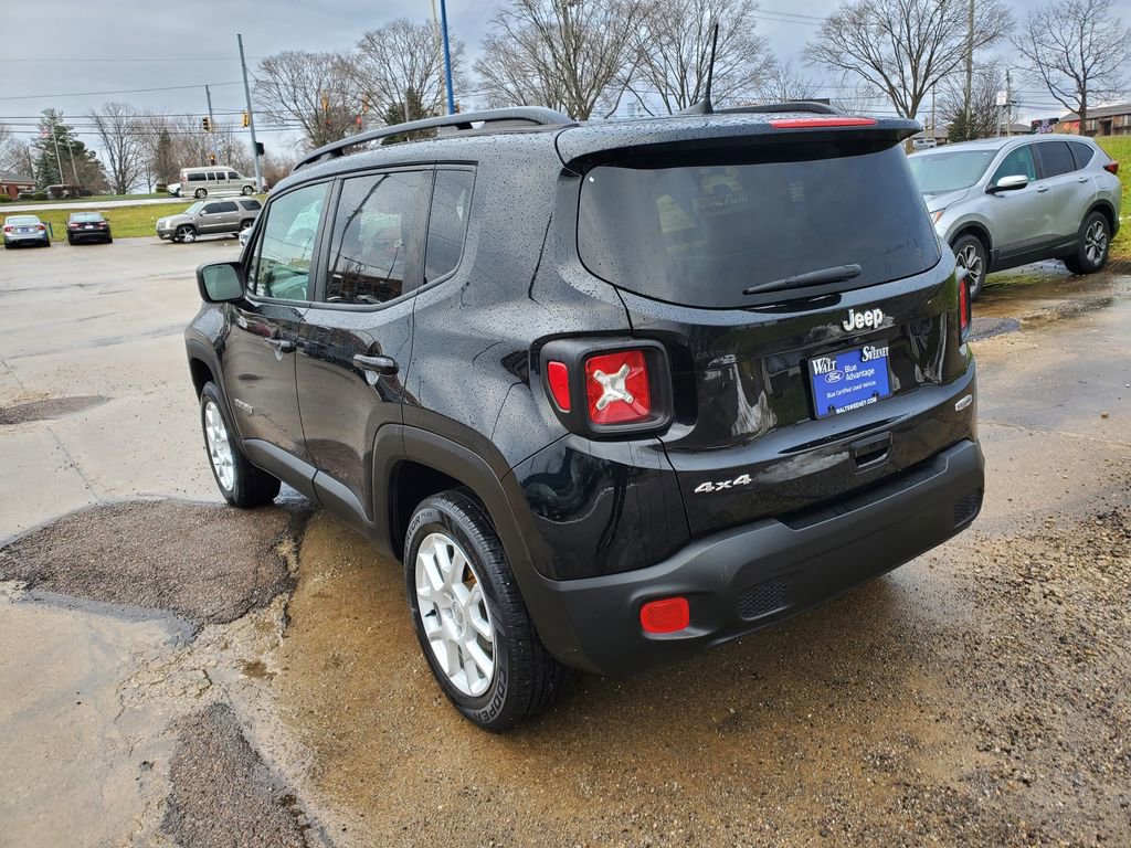 Used 2019 Jeep Renegade Latitude w/ Cold Weather Group image 3