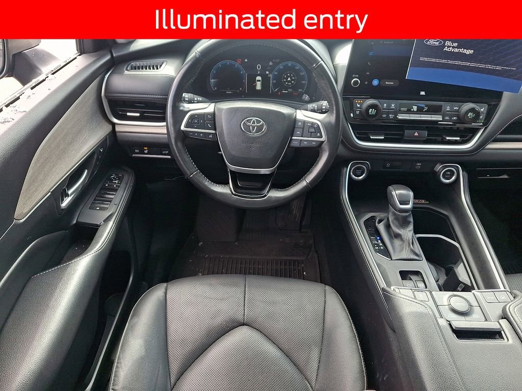 Used 2024 Toyota Grand Highlander Limited image 12
