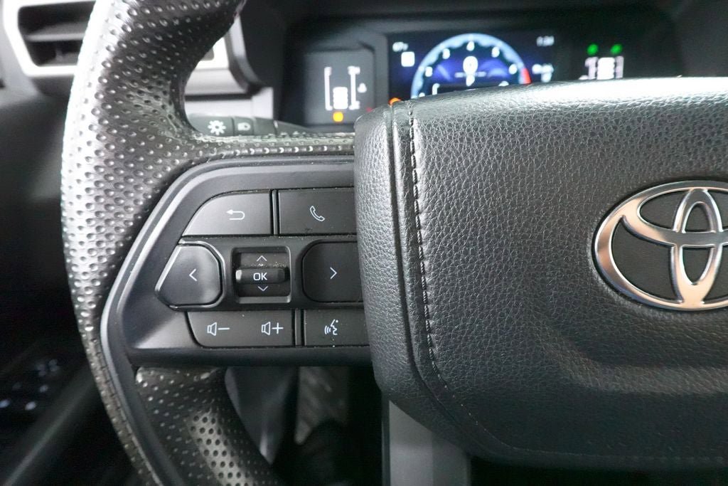 Used 2024 Toyota Tacoma SR5 AWD/4WD image 13