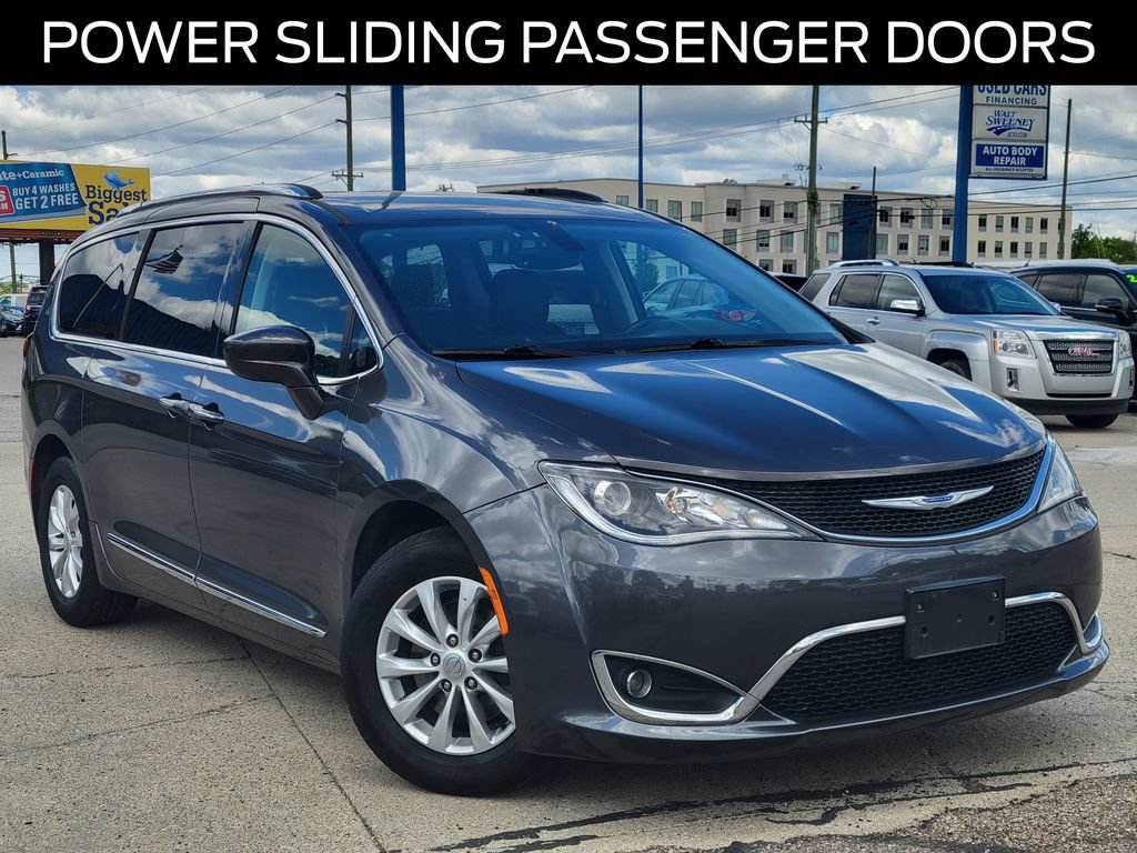Used 2019 Chrysler Pacifica Touring-L FWD image 29