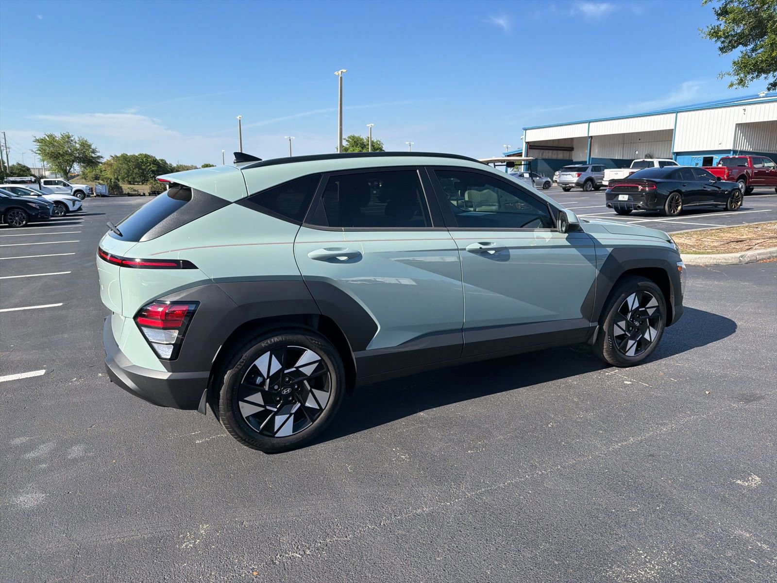 Used 2025 Hyundai Kona SEL FWD image 9