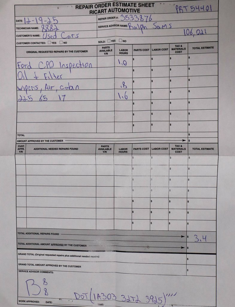 Used 2023 GMC Terrain SLE w/ LPO, Floor Liner Package image 4