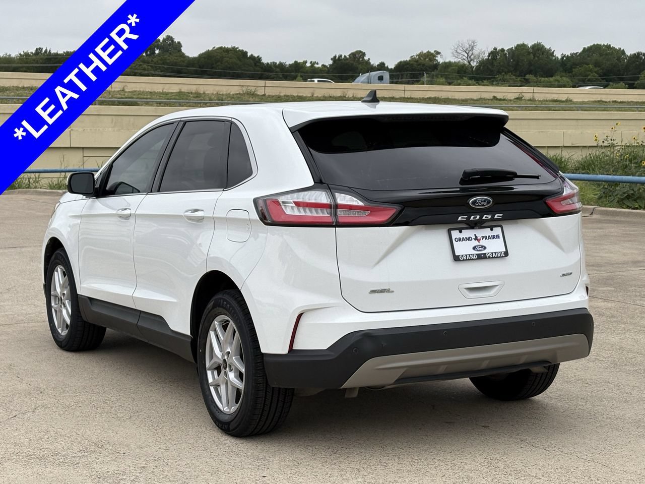 Certified 2023 Ford Edge SEL w/ Convenience Package AWD/4WD image 7