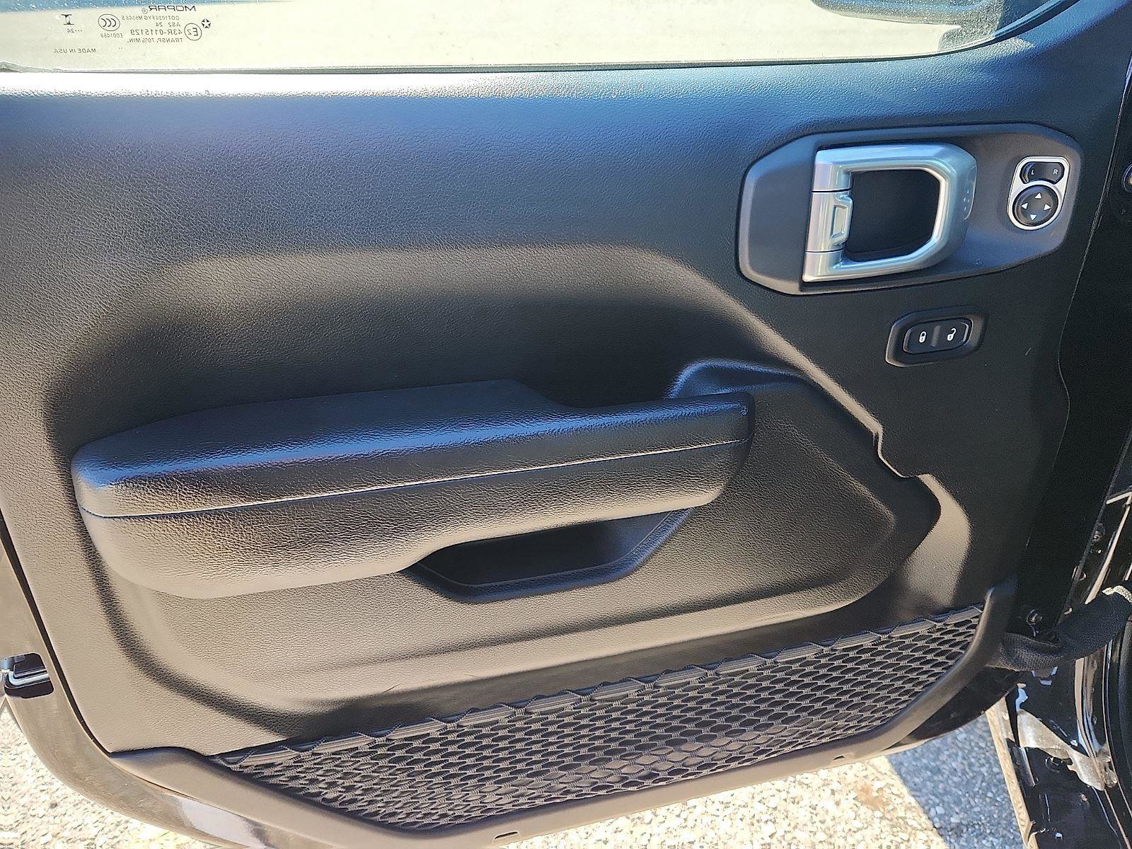 Used 2024 Jeep Wrangler Sport S image 13