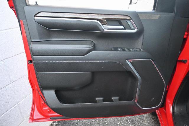 Used 2023 GMC Sierra 1500 SLE image 18