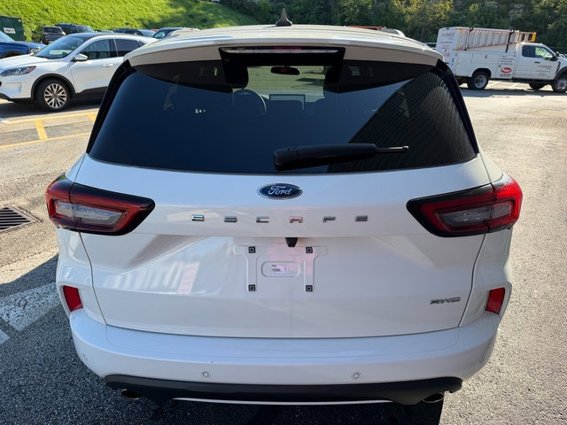 Certified 2023 Ford Escape ST-Line w/ Tech Pack #1 AWD/4WD image 6