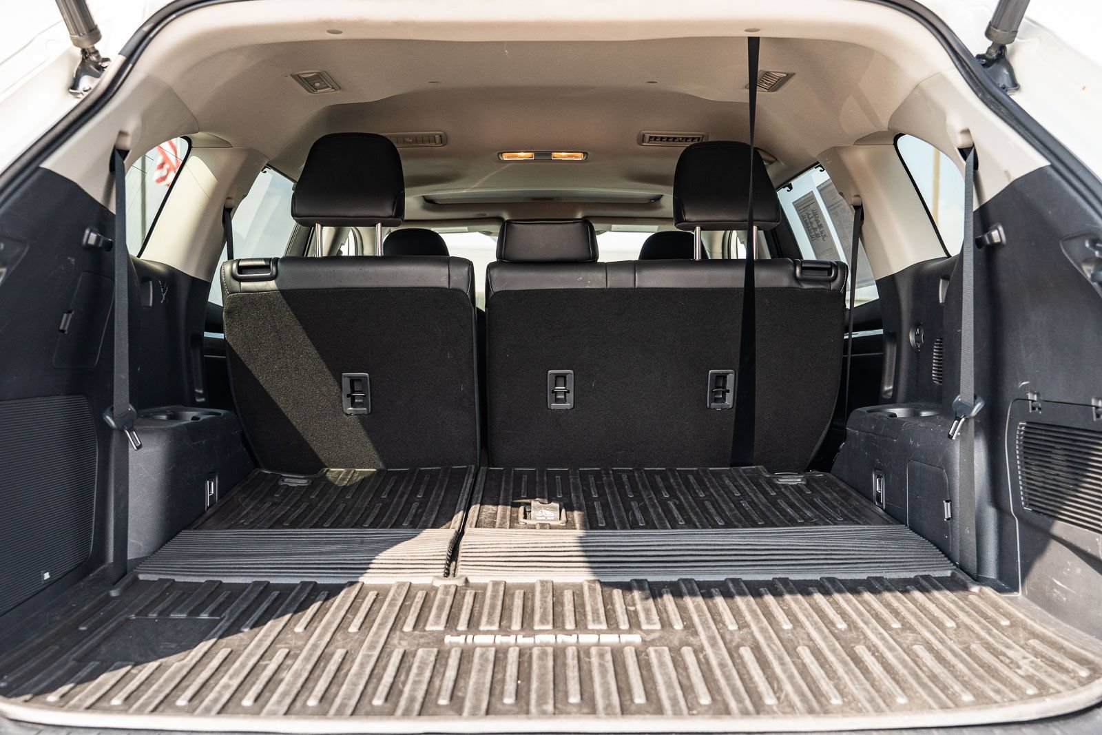 Used 2020 Toyota Highlander Limited FWD image 15