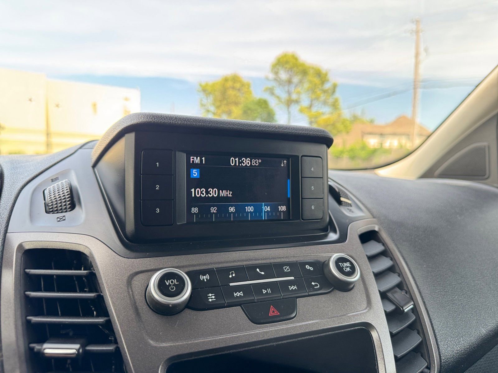 Certified 2021 Ford Transit Connect XL FWD image 23