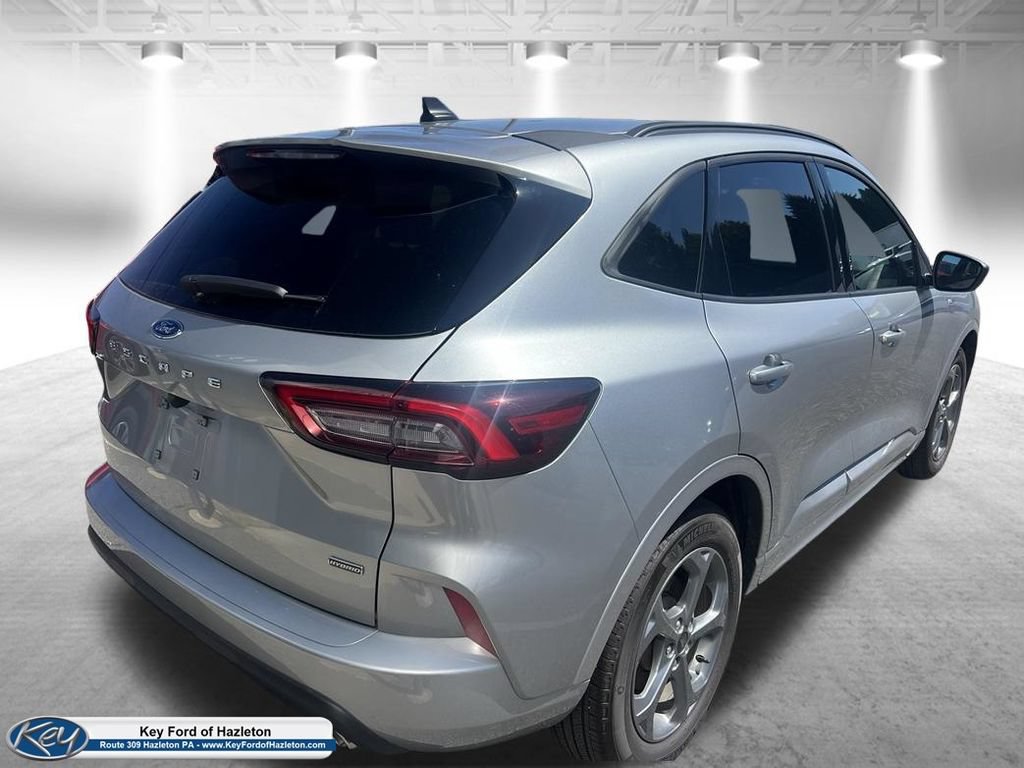 Certified 2024 Ford Escape ST-Line w/ Equipment Group 301A FWD image 8