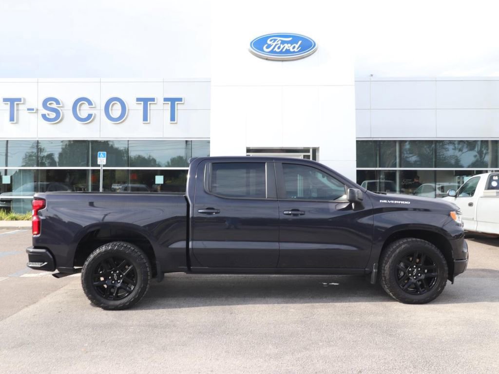 Used 2022 Chevrolet Silverado 1500 RST image 6