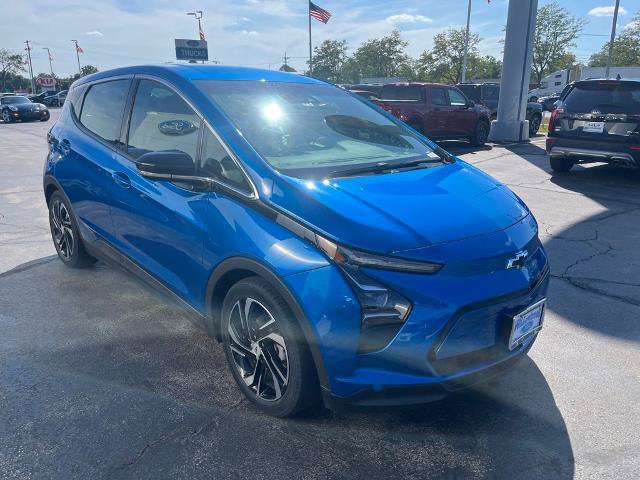 Used 2022 Chevrolet Bolt LT w/ Infotainment Package FWD image 8