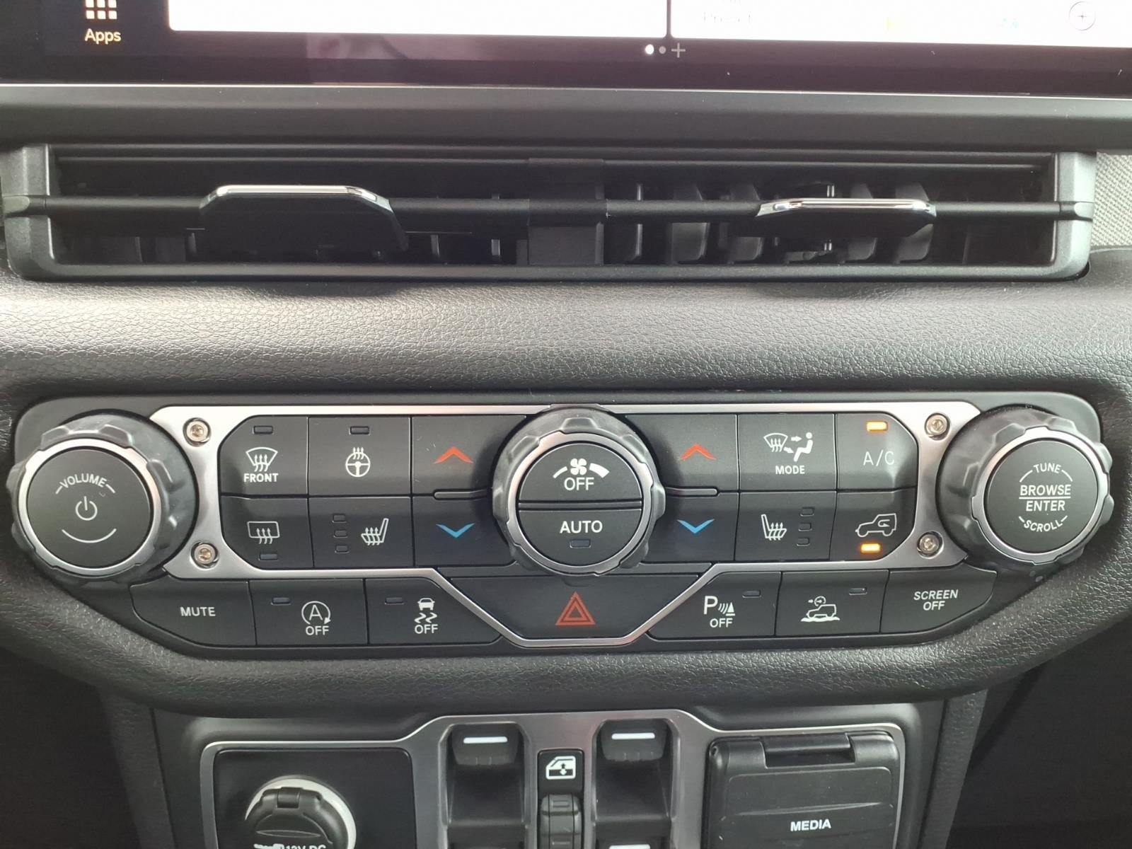 Used 2026 Jeep Wrangler Unlimited Sport AWD/4WD image 25