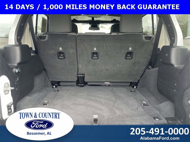 Used 2025 Jeep Wrangler Sahara image 11