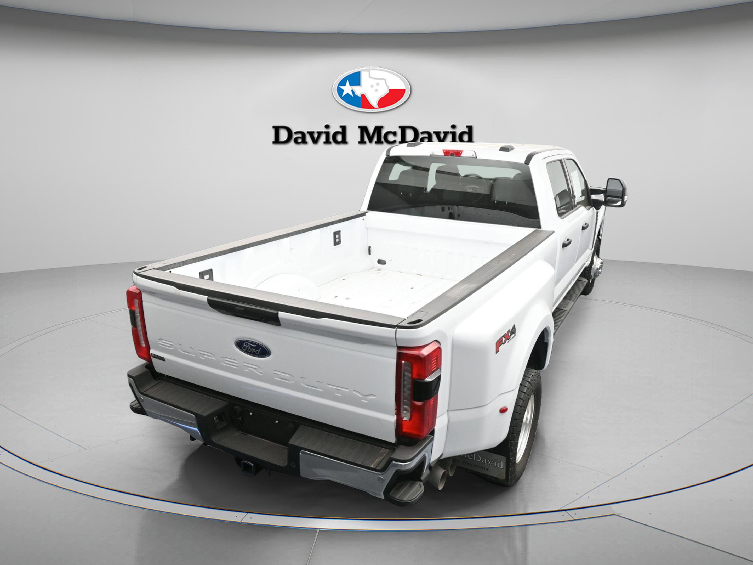 Certified 2024 Ford F350 XLT w/ 360-Degree Camera Package image 15