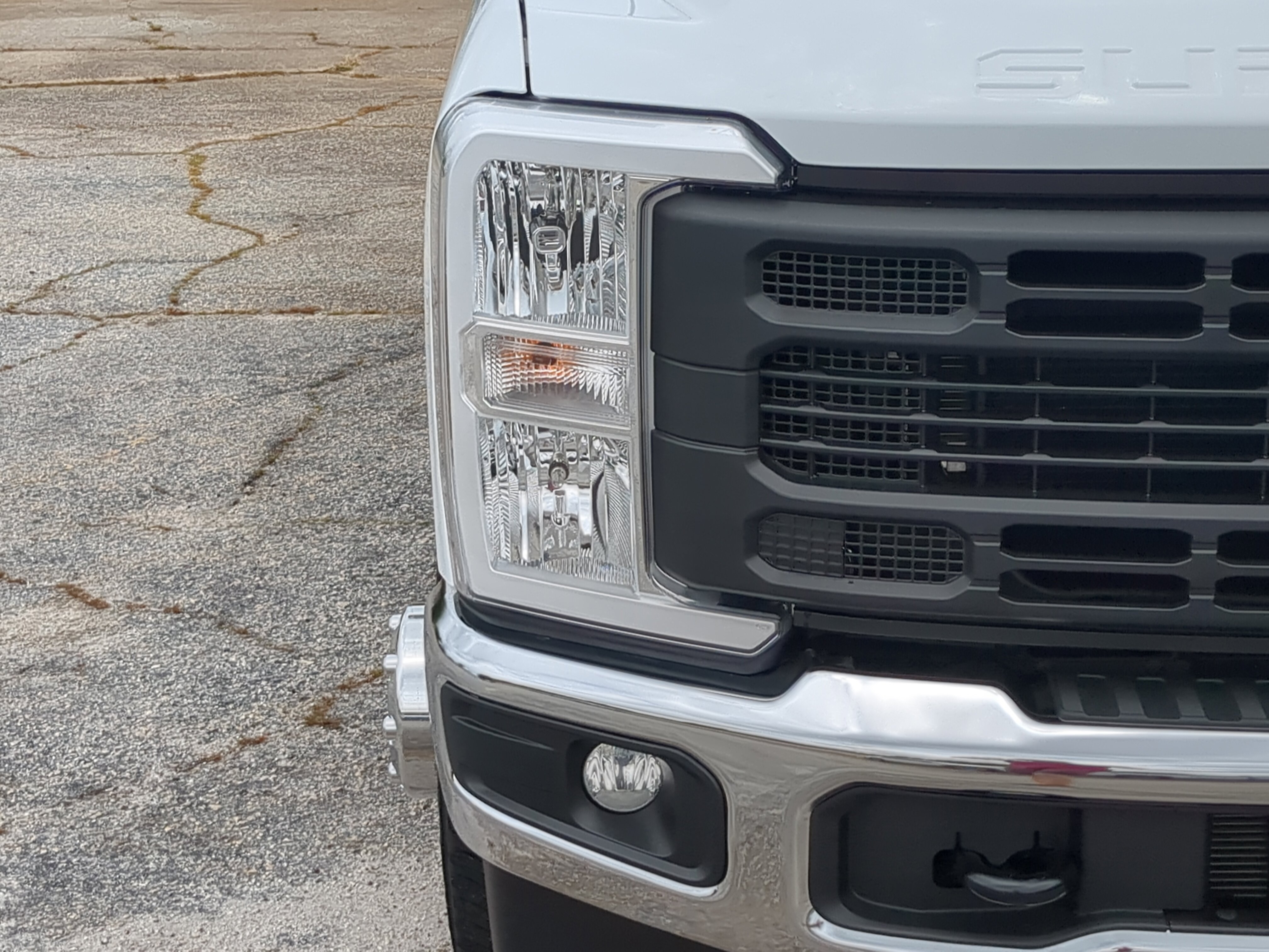 Certified 2025 Ford F350 XL w/ 360-Degree Camera Package AWD/4WD image 8
