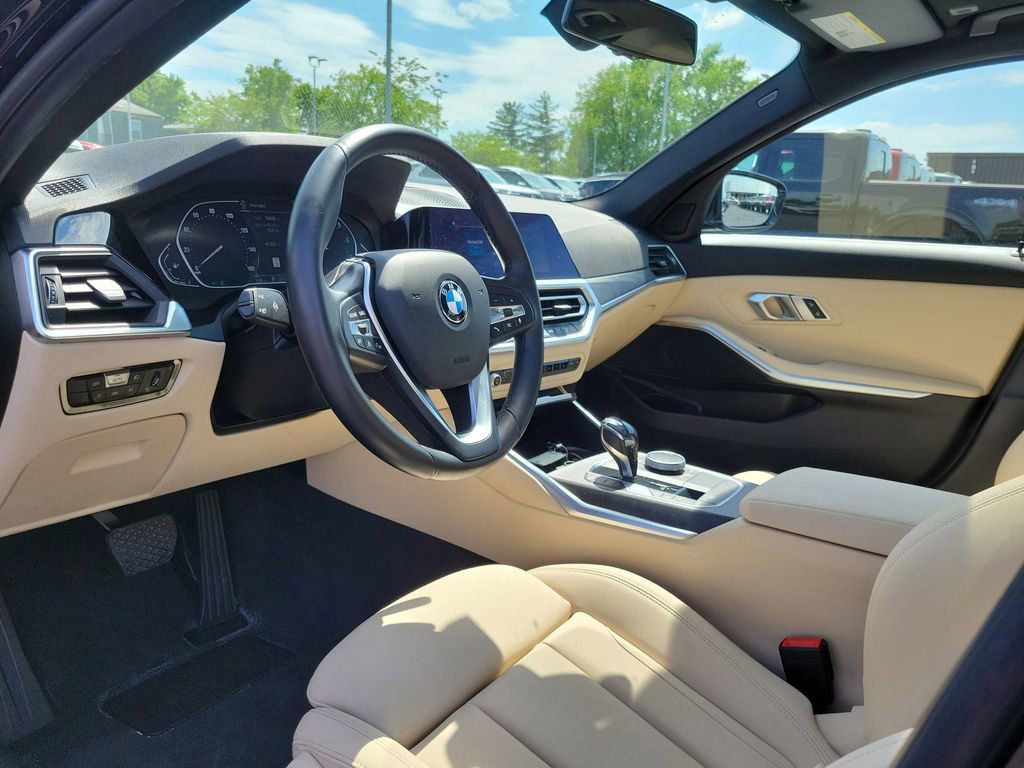 Used 2021 BMW 330i Sedan w/ Convenience Package RWD image 20