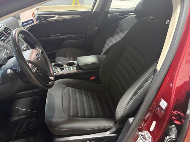 Certified 2017 Ford Fusion SE FWD image 12
