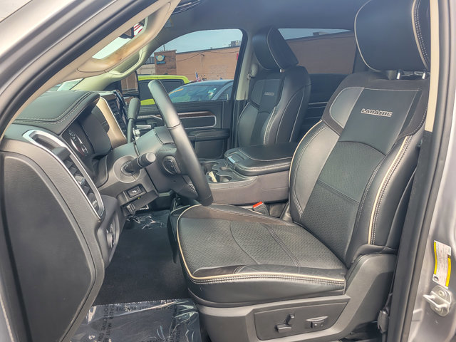 Used 2024 RAM 2500 Laramie AWD/4WD image 10
