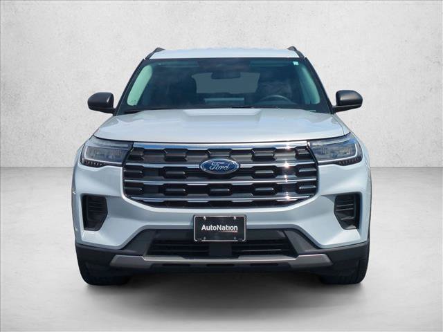 Certified 2025 Ford Explorer Active RWD image 2