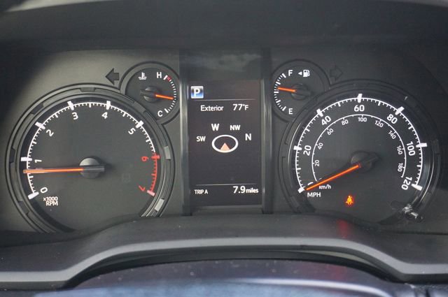 Used 2020 Toyota 4Runner SR5 image 15