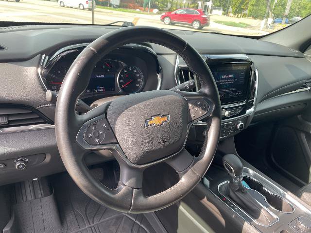 Used 2023 Chevrolet Traverse LT w/ LPO, Floor Liner Package AWD/4WD image 9