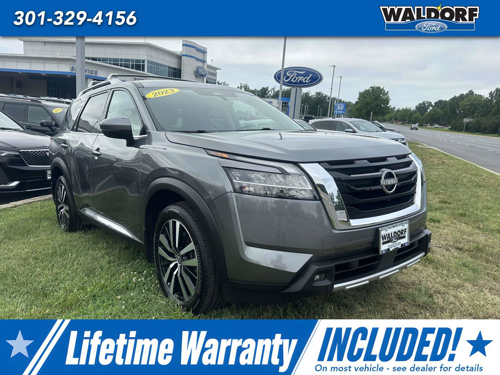 Used 2023 Nissan Pathfinder Platinum AWD/4WD image 1