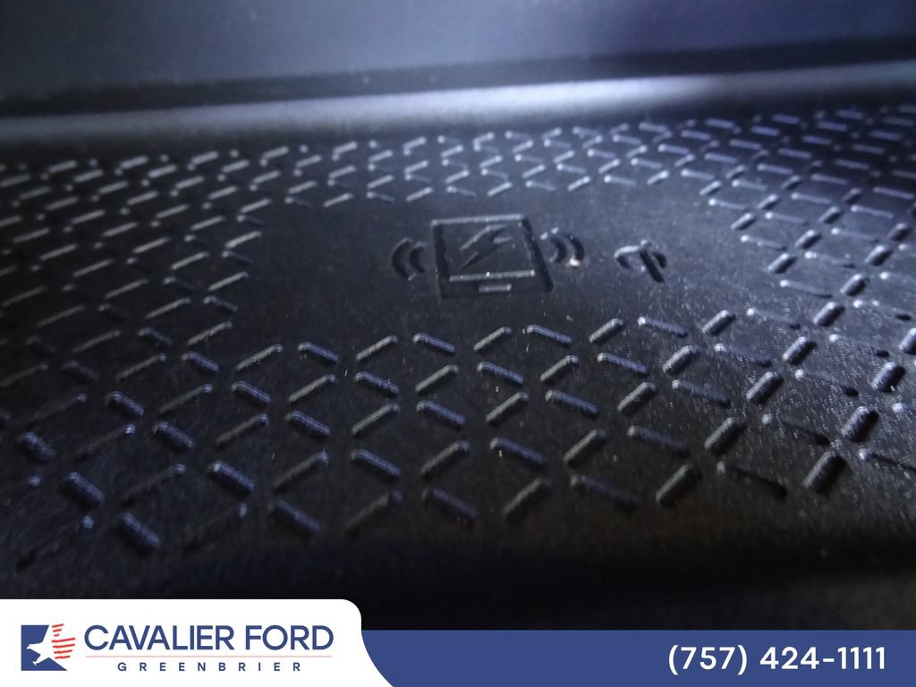 Used 2024 Nissan Pathfinder Platinum AWD/4WD image 41