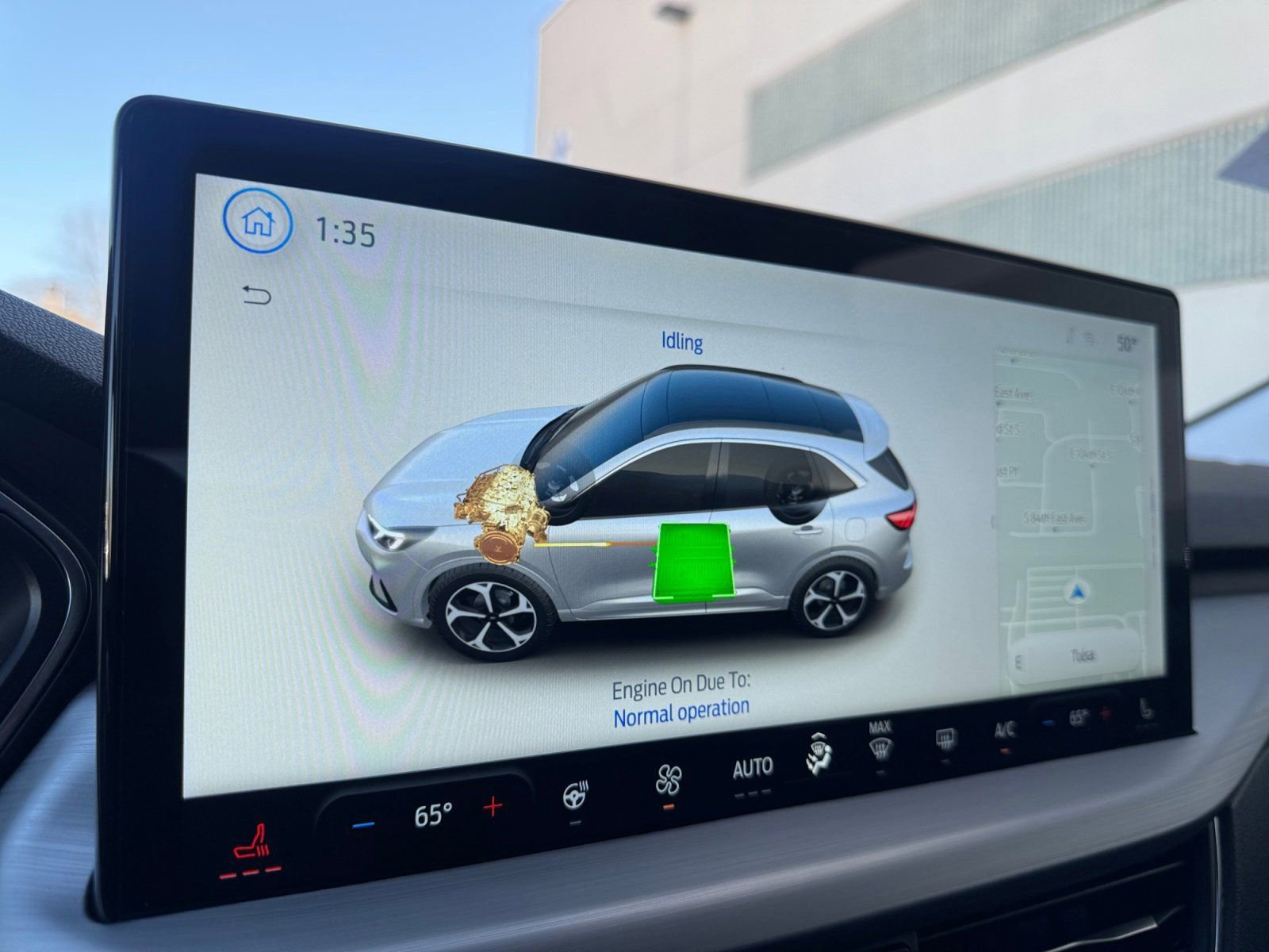 Certified 2025 Ford Escape Platinum w/ Premium Technology Package image 27