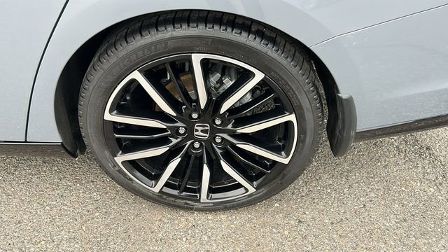 Used 2024 Honda Accord Touring image 6