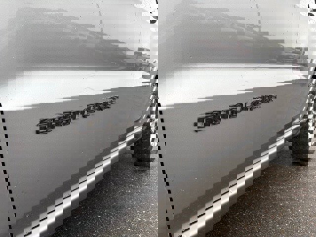 Used 2020 Jeep Grand Cherokee Altitude image 12