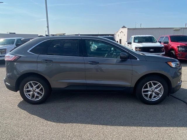 Certified 2023 Ford Edge SEL w/ Convenience Package AWD/4WD image 4