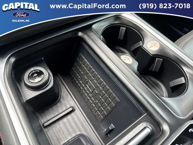 Certified 2025 Ford Expedition Active AWD/4WD image 32